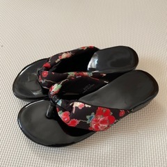 和柄サンダルの画像