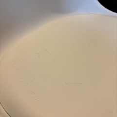 ニトリ 北欧風シンプルシェル型チェア ホワイトの画像