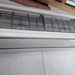 【リサイクルサービス八光】2015年製　日立　ルームエアコン　おもに6畳用　100v　RAS-AJ22E（W）の画像