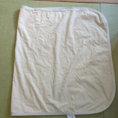 ニトリ　ジュニア用防水シーツの画像