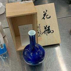 0803-007 深川製有田焼宮内庁御用達青色 陶器 花瓶 箱付き