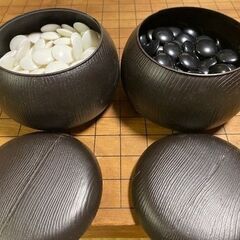 囲碁盤と囲碁石セット　無料！の画像