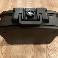 美品　家庭用手提耐火金庫 の画像