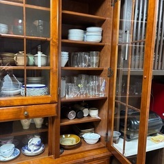 食器棚の画像