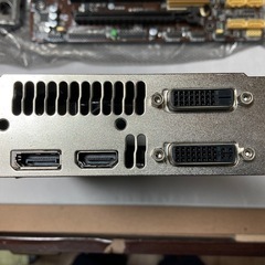 CPU/マザーボード/メモリ/グラボまとめて
の画像