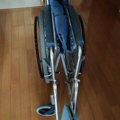 　車椅子　折り畳みの画像