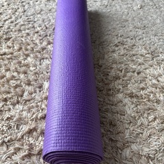ヨガマット　紫の画像