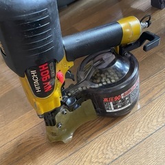 HITACHI 釘打ちの画像