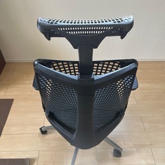 イトーキ サリダチェア YL9 オフィスチェア 全身を支えるハイバック 通気性 メッシュ形状 高機能ヘッドレスト こだわり座面 ITOKIの画像