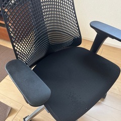 イトーキ サリダチェア YL9 オフィスチェア 全身を支えるハイバック 通気性 メッシュ形状 高機能ヘッドレスト こだわり座面 ITOKIの画像