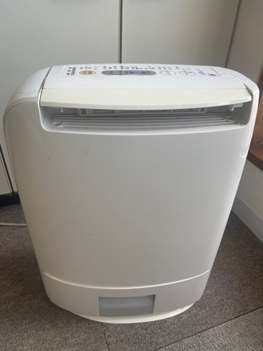 Panasonic 衣類乾燥機　中古品　直接引き取り可能 Panasonic パナソニック 除湿乾燥機 F-YZHX60 衣類乾燥機