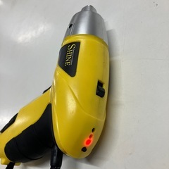 2508-091 電動ドライバー LEDライト付き 充電式（バッテリー寿命は不明） 動作確認済みの画像