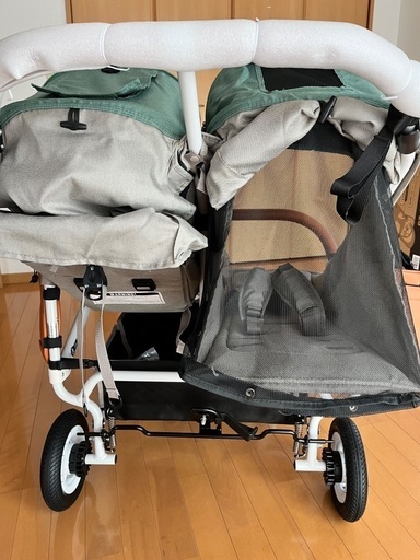 【超美品✨期間限定20%OFF！！)】しょこたんも選んだ！！双子ベビーカーAIRBUGGY 名護までお届け出来ます(o^^o)