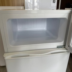 BESTEK 冷蔵庫　85L  2018年製の画像