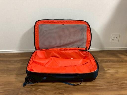 【生産終了品 新品】老舗高級ブランド THULE 大型スーツケース 75L 生産終了品 新品】老舗高級ブランド THULE 大型スーツケース 75L