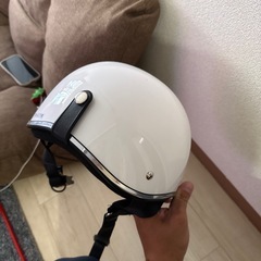 バイクのヘルメットの画像