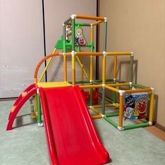 アンパンマンジャングルジムの画像