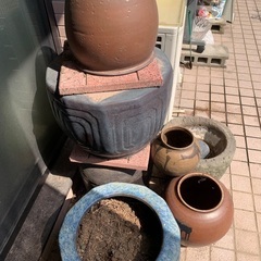 中古 植木鉢 火鉢 連絡ブロックなどの画像