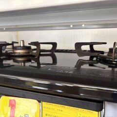 J2012【リユースのサカイ柏店】  Rinnai　リンナイ　都市ガス用 ガステーブル ガスコンロ RTE564BKL ホーロートップ 片面焼グリル 都市ガス12A・13A用 左強火 2021年製 クリーニング済の画像