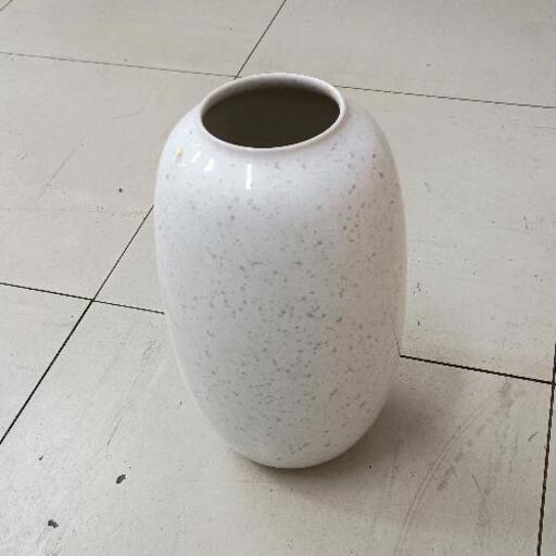 花瓶　2個　札幌市引き取り 0803-061 花瓶 (ジモスポ札幌白石店) 札幌の生活雑貨の中古