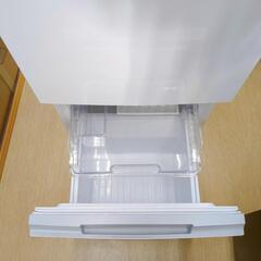 SHARP 2ドア冷蔵庫 SJ-18E8-KW 179L 2020年製 ホワイトカラー 側面に凹みあります  動作確認済み【こちらは店舗です。浜村鹿野温泉ICから3分 買取本舗 宮本リサイクル 営業時間9～19時 定休日水曜のみ←連絡できませんm(_ _)m】の画像