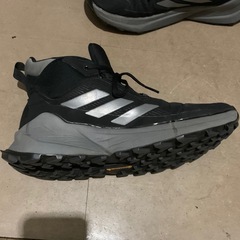 アディダス　トレッキングシューズ　ゴアテックス　25.5の画像
