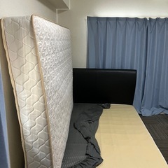 【8/30-31配送、送料込み29,500円】　　　高級ダブベッド（sealyマットレス）の画像