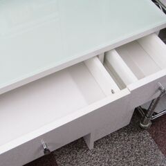 両袖ドレッサー　イス付きの画像