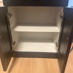 【早い者勝ち】コンセント付き食器棚の画像