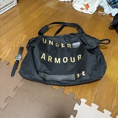 腕時計、カバンセット、スニーカーセットの画像