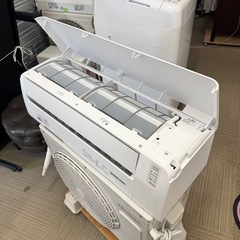 【新品同様‼️】ハイセンス 2023年製 6畳用エアコン エディオンモデル 解凍洗浄 内部クリーン機能100V/2.2kwの画像
