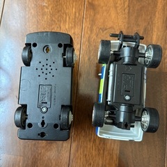 海外のおもちゃ　ミニカー　救急車　パトカーの画像
