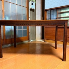 カリモク　ダイニングテーブルの画像