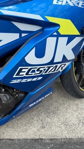 中古車のスズキGIXERSFです