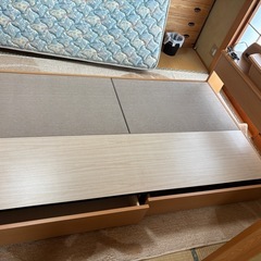 引き出し付きベッドの画像