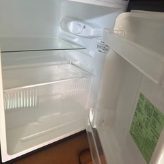 コンフィー(COMFEE’) COMFEE' 冷蔵庫 90L 2ドア 右開き ブラック RCT90BL(E) 耐熱天板の画像