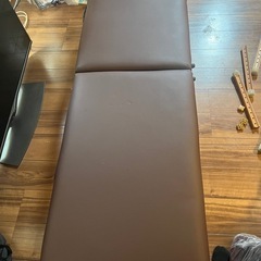 マッサージベッド　施術用ベッドの画像
