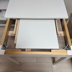 お約束済み⚠️IKEA ダイニングテーブル　ホワイトの画像
