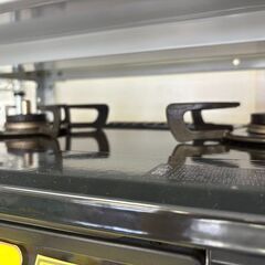 J2011 【リユースのサカイ柏店】  Rinnai　リンナイ　都市ガス用 ガステーブル ガスコンロ　KG67BKR　ホーロートップ 片面焼グリル 都市ガス12A・13A用 右強火 2022年製 クリーニング済の画像