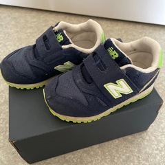 NEWバランス　１３センチと１４センチの画像