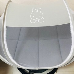 ミッフィーコンパクトベビーベッドの画像