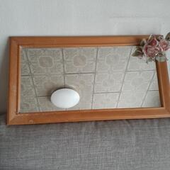 木枠のミラーの画像
