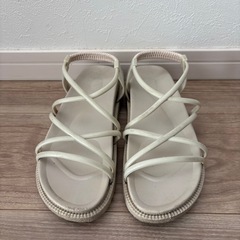 mite ミテ スポーツサンダル 23.5 M相当 アイボリー 厚底 クッションの画像