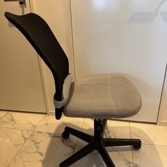 ニトリ オフィスチェアの画像