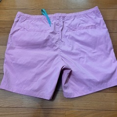 beamsパンツの画像