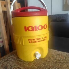 IGLOO INDUSTRIAL 2-GAL ウォータージャグの画像