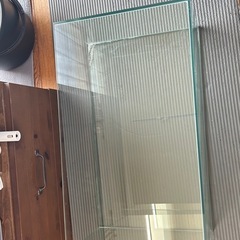ジャンク　60センチフレームレス水槽の画像