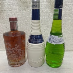 お酒、リキュール3本セットの画像