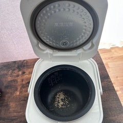 炊飯器の画像