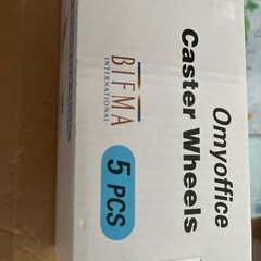 未使用四個入り　　キャスター部品の画像